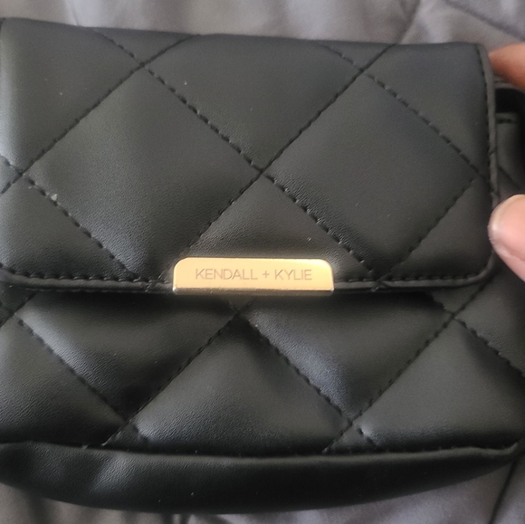 Handbag - Picture 3 of 3